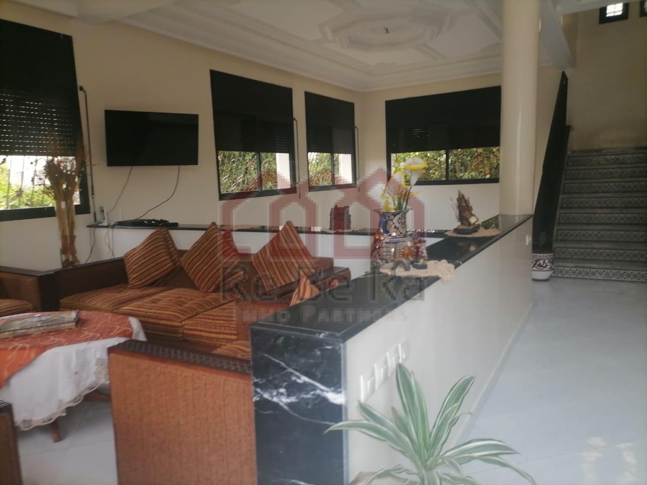 Villa 275 m² à indéfini — 2
