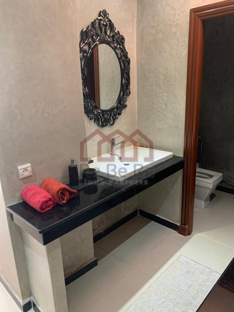Villa 300 m² à indéfini — 5
