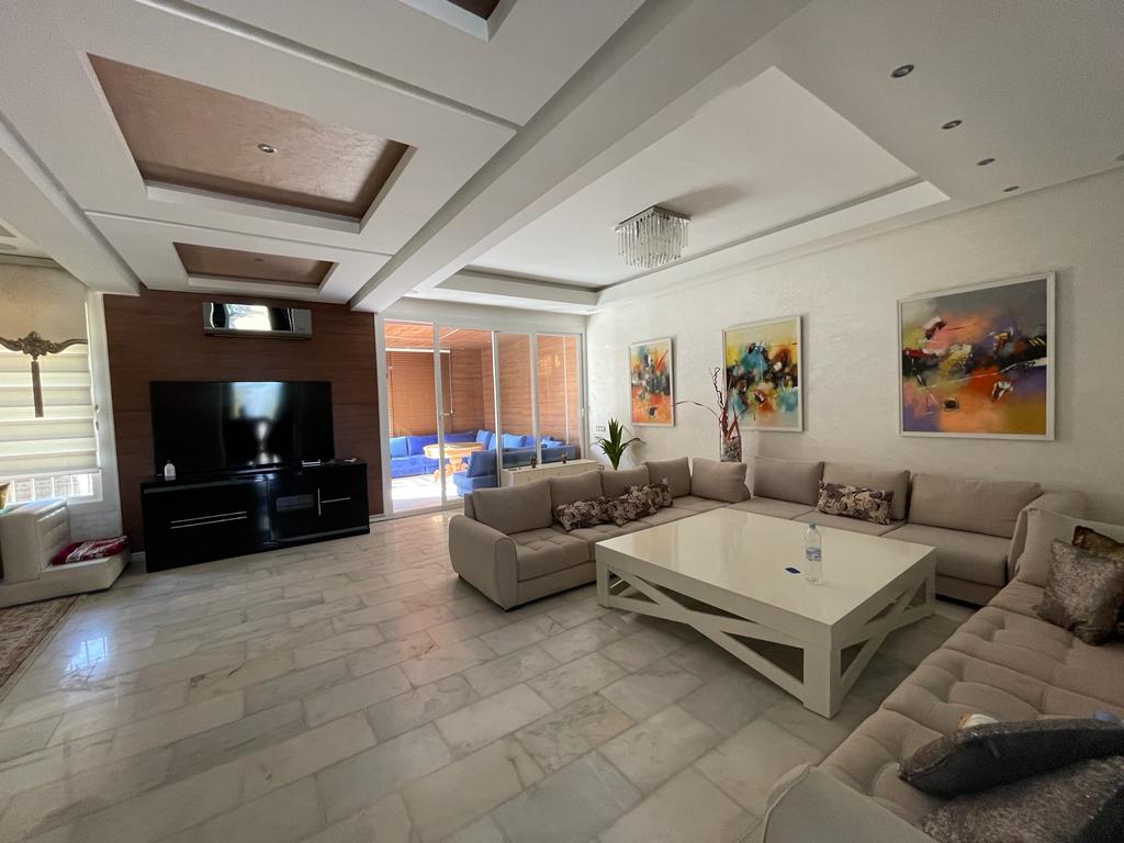 Villa 340 m² à indéfini — 3