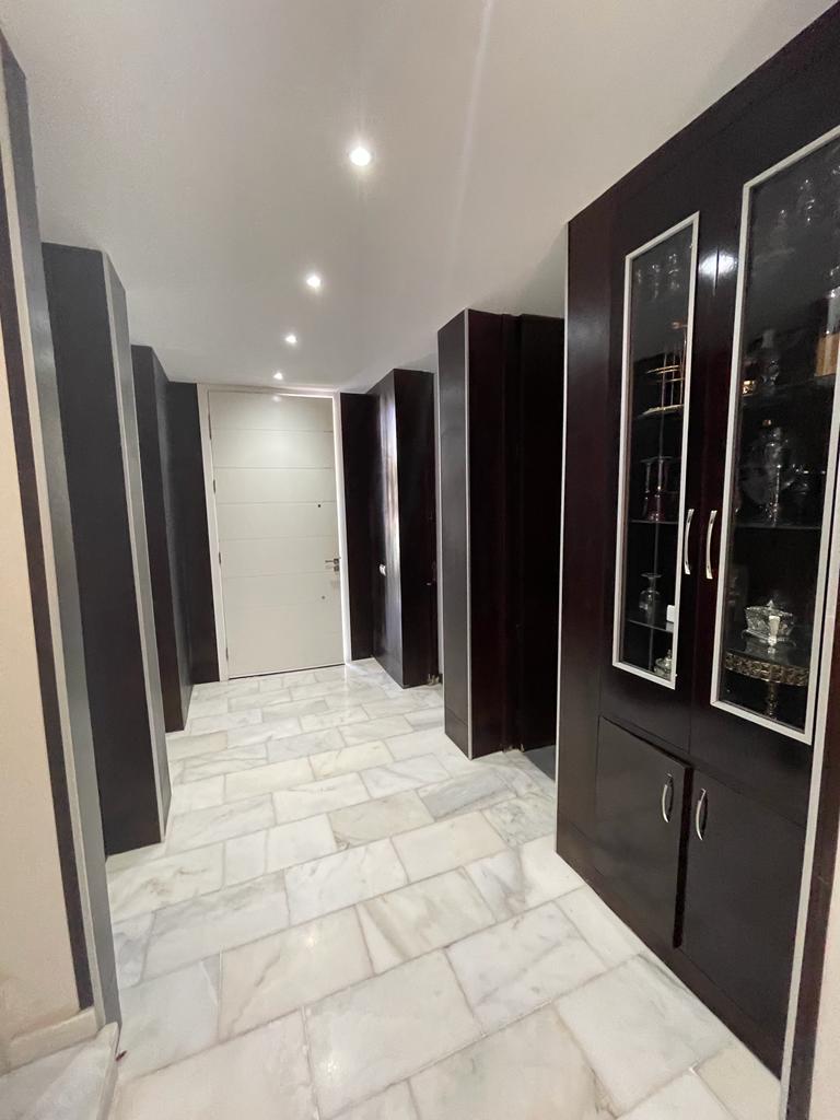 Villa 340 m² à indéfini — 6