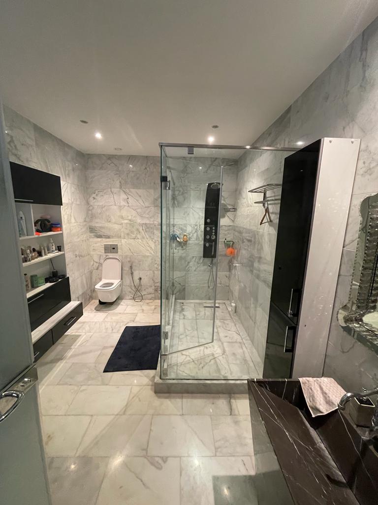 Villa 340 m² à indéfini — 8