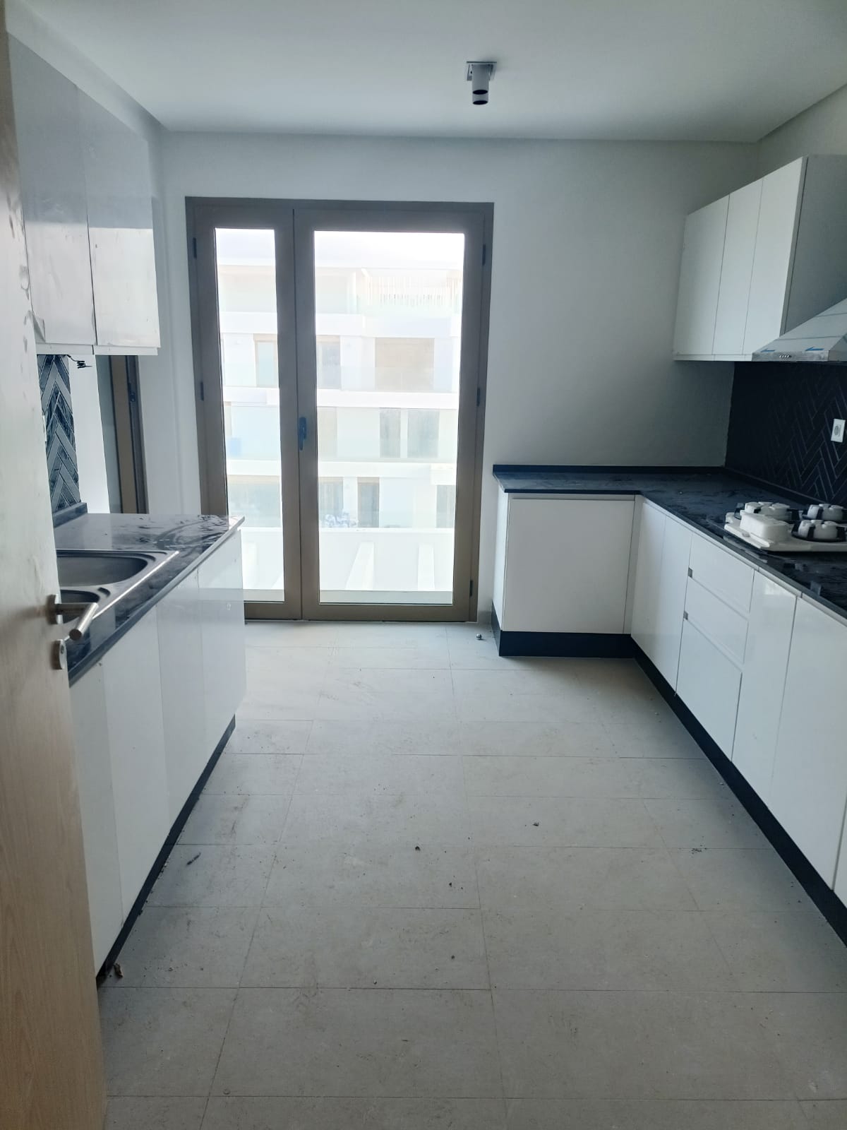 Appartement avec 3 façades vue sur mer — 4